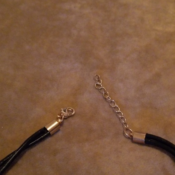 Jewelry - Picture 2 of 2